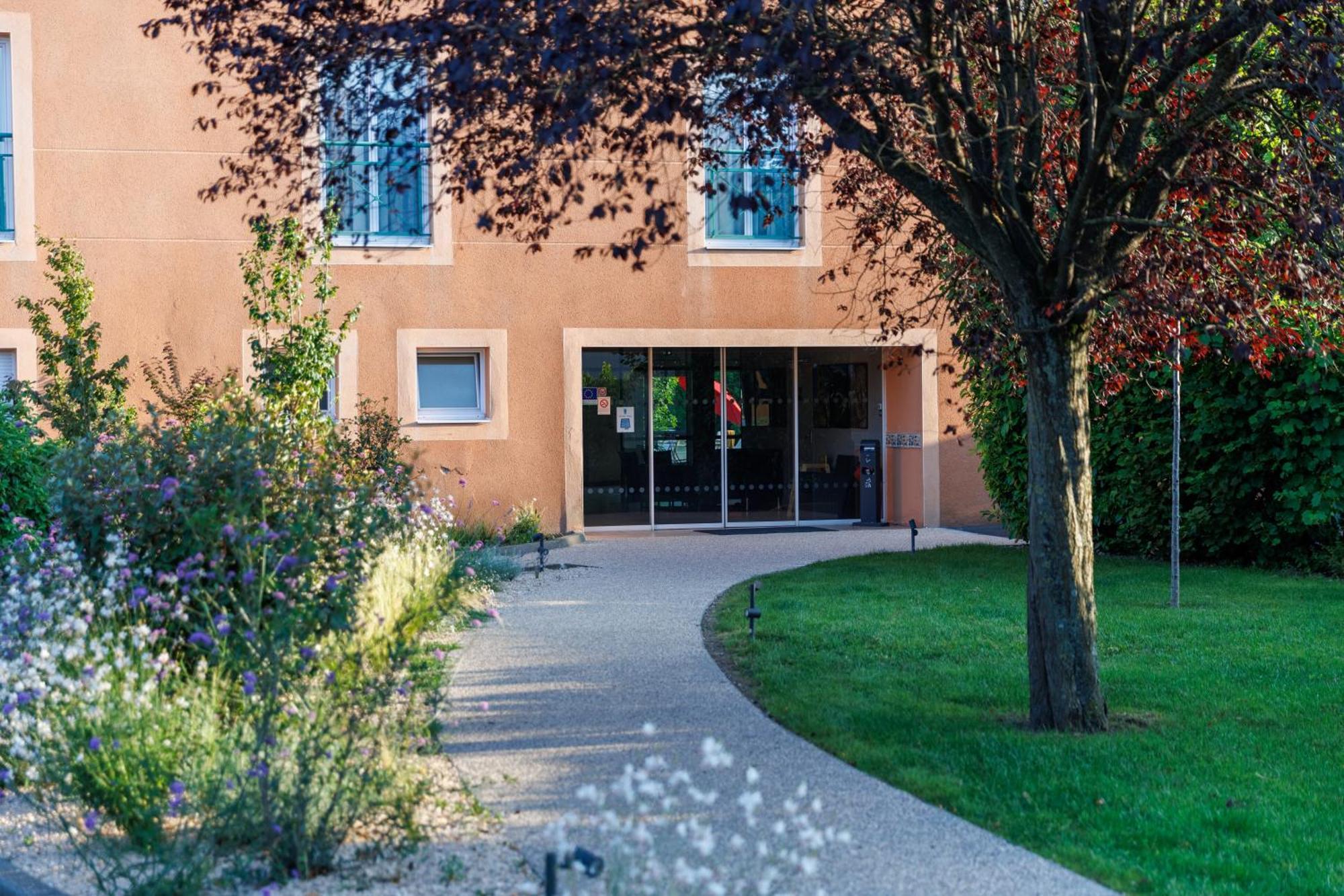 The Originals Boutique, Hotel Le Pariou, Issoire Exterior foto